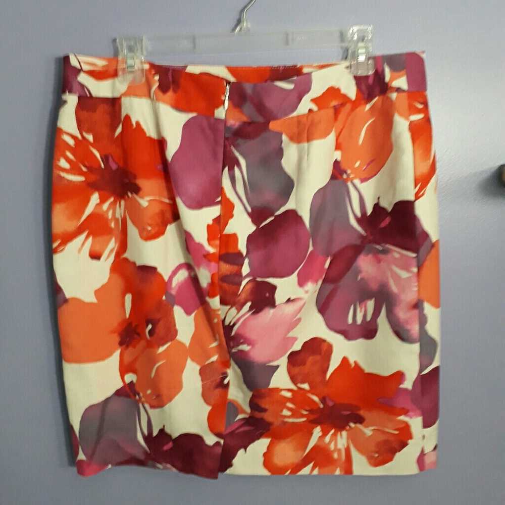 Ann Taylor Loft Women's Size 12 Floral Skirt - Picture 3 of 8